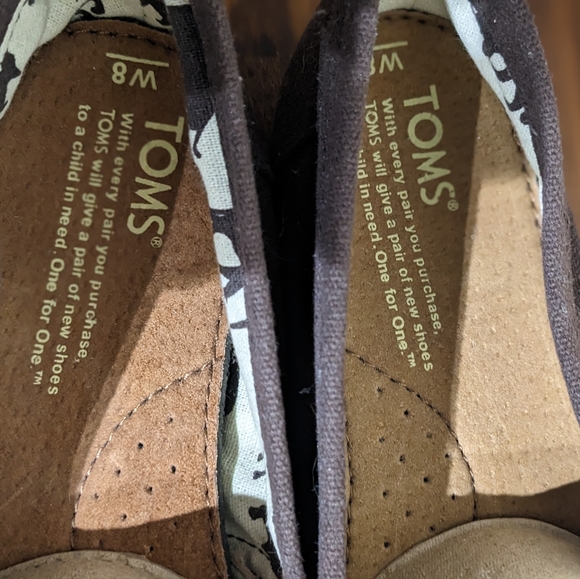 Sold -NWT Dark Brown Toms size 8 - Picture 3 of 3